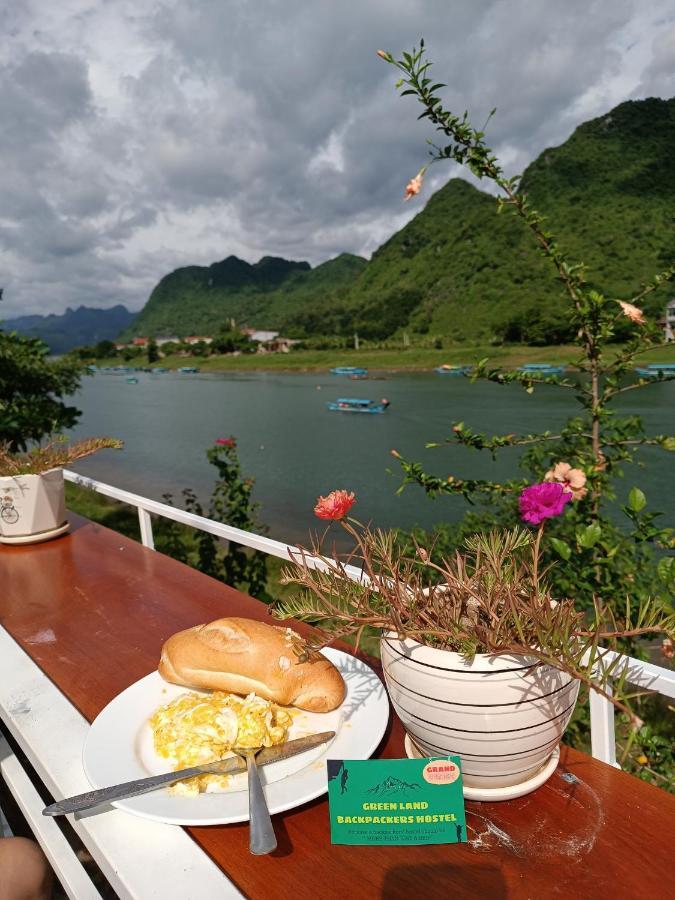 Yolo Pool Bar Villas & Garden Restaurant 퐁냐 외부 사진